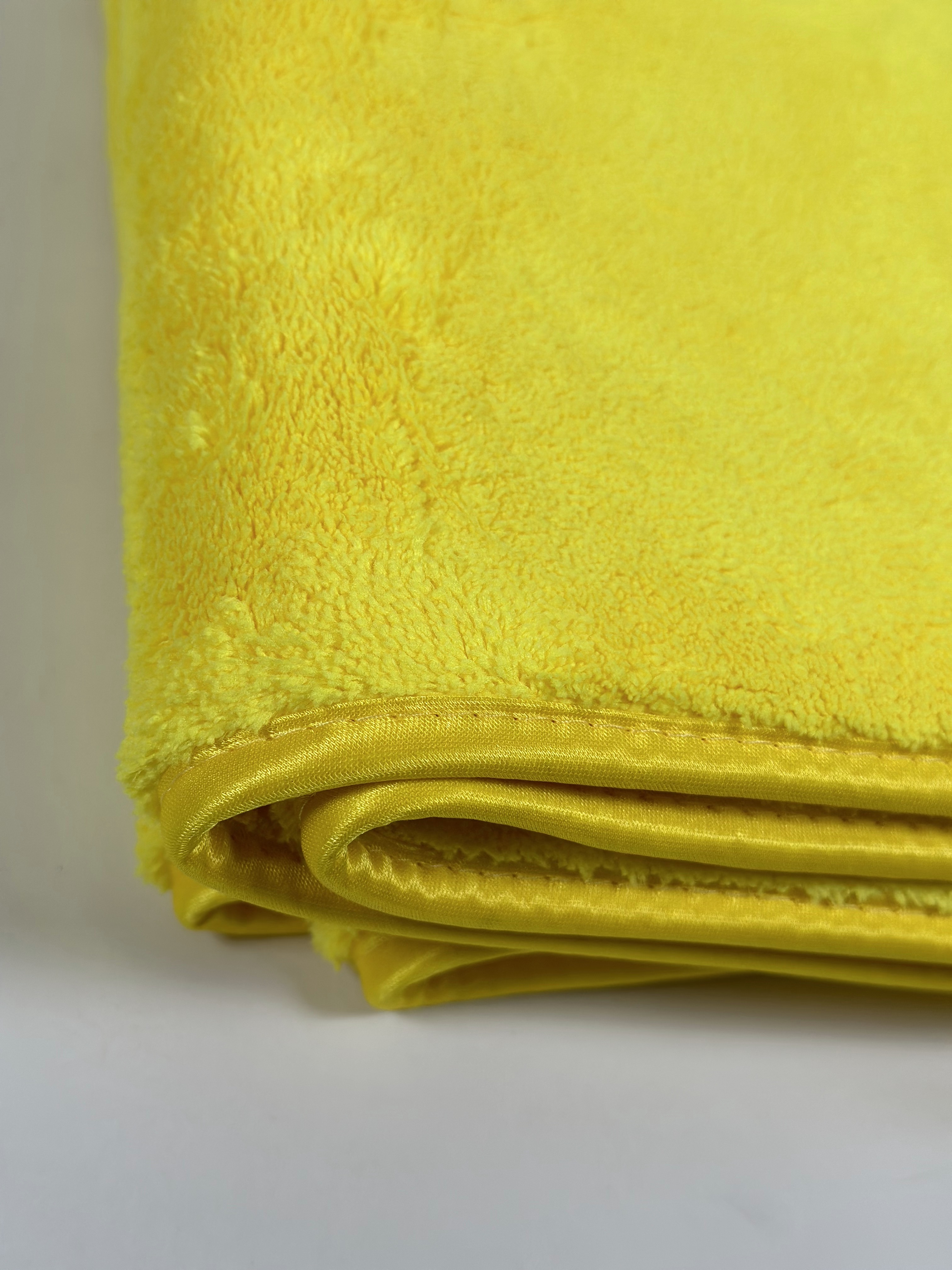 Полотенце AB Fluffy для сушки из микрофибры 60*90см, 800гр, желтое